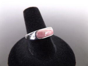lot 27 image: .925 Sterling Silver Pink Jasper Cabochon Ring Size 7.75
