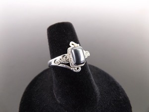 lot 42 image: .925 Sterling Silver Hematite Cabochon Ring Size 7