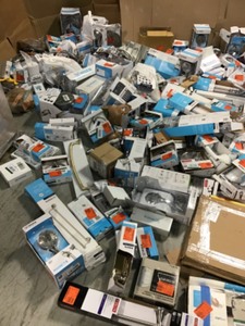 lot 25 image: Lot with assorted Moen Shower Sprayers, Head and other items open boxes some maybe missing parts original costumer returns