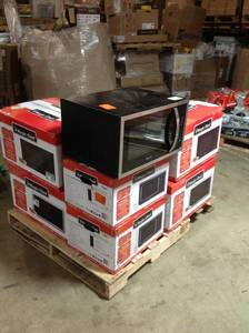 lot 7 image: Pallet of Assorted microwaves different sizes original customer returns