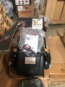 lot 108 image: Honda 21 in. 3-in-1 Variable Speed Gas Walk Behind Self Propelled Lawn Mower with Auto Choke in good conditions