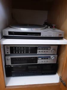 lot 18 image: Fisher Stereo Equalizer & Turntable, Sony Cassette, Pair Of Jensen & Pair Of DLK Speakers