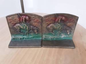lot 19 image: Pair Of Brass() Cowboy Book Ends