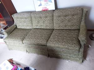 lot 24 image: Vintage Goebel Sofa