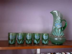 lot 43 image: Green Glass Hand Painted Beverage Set