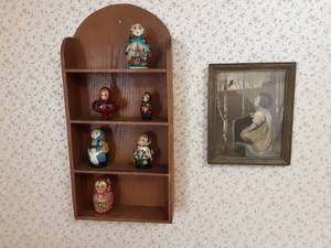 lot 48 image: Wall Shelf With Miniature Stacking Dolls, Vintage Picture-Girl & Bluebird (Samuel Schiff Co,)