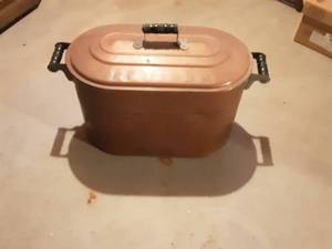 lot 126 image: Copper Boiler Contents-Craft Paints