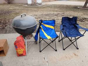 lot 141 image: Charcoal Grill & 2-Camp Chairs