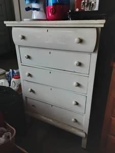lot 163 image: 5-Drawer Vintage Chest With Contents Garden Magazines 32x19x48