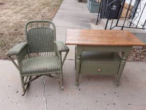 lot 165 image: Wicker Rocker & Table 40x22x30