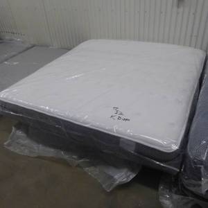 Sealy Posturepedic Springmoss Circle Plush King Euro Top Mattress