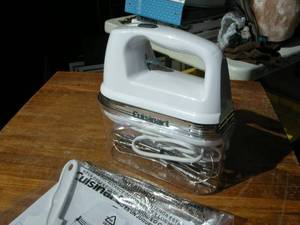 lot 18 image: Cuisinart Power Advantage 5 Spd Electric Blender
