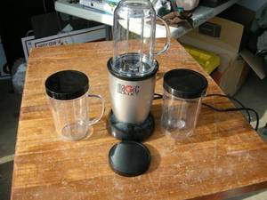 lot 25 image: Magic Bullet Mixer