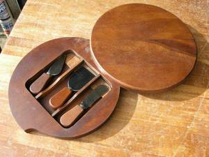 lot 30 image: The Cellar for Macys Cheese Board Set