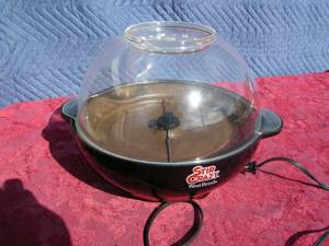 lot 40 image: Stir Crazy Popcorn Popper