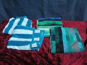 lot 45 image: Larger Beach Towels