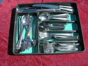 lot 56 image: Mikasa Virtuoso Stainless Flatware