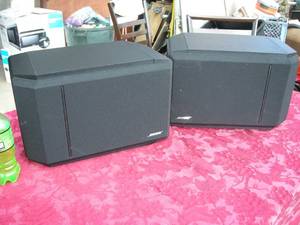 lot 12 image: Bose 301 Series IV Direct Reflecting Speakers