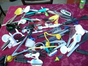 lot 71 image: Misc Kitchen Gadgets