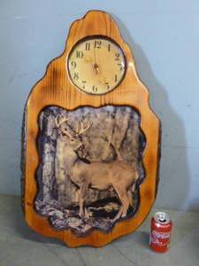lot 9 image: Plank Board Clock