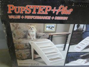 lot 30 image: Dog Steps