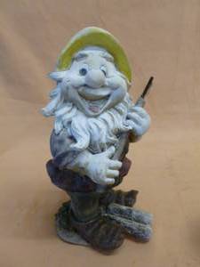 lot 34 image: Gnome Decoration
