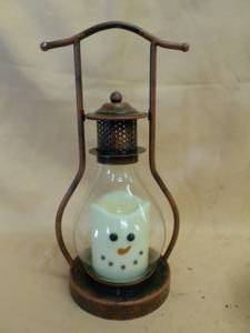 lot 52 image: Candle Lantern
