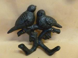 lot 62 image: Cast Iron Hat Hook