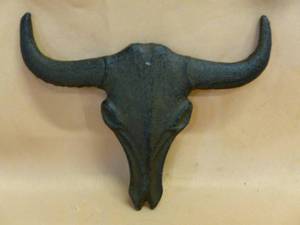 lot 63 image: Cast Iron Decoration