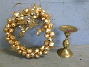 lot 68 image: Brass Wreath