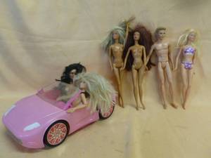 lot 95 image: Barbie Collectible