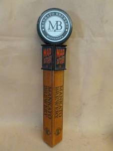 lot 103 image: Collectible
