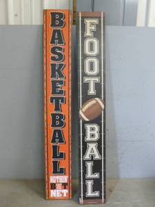 lot 112 image: Sports Decor