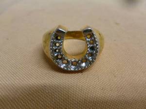 lot 159 image: Mens Ring