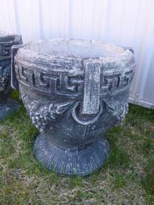 lot 205 image: Large Cement Planter