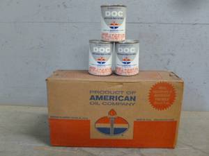 lot 242 image: Vintage Oil Cans