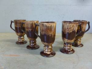 lot 275 image: Hall Brown Drip Set