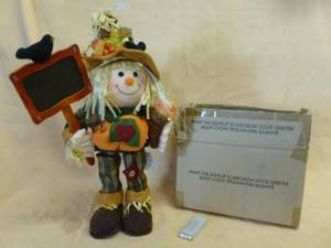 lot 292 image: New Decoration