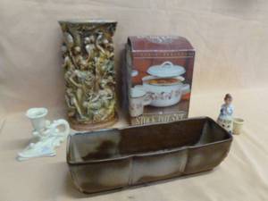 lot 359 image: Decorative