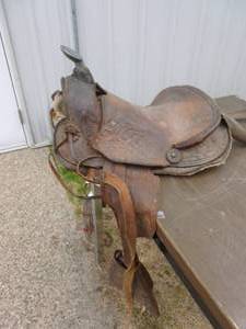 lot 374 image: Horse Saddle