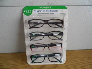 lot 3 image: Womens Classic Readers