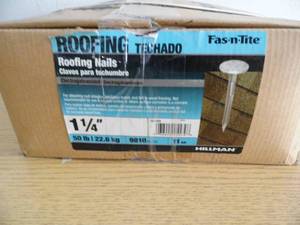 lot 18 image: Fas N Tite Roofing Nails