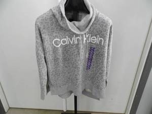 lot 34 image: Calvin Klein Sweatshirt