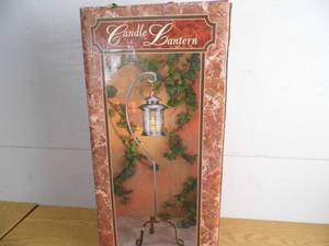 lot 40 image: Candle Lantern