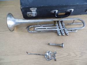 lot 53 image: Trumpet