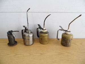 lot 71 image: Lot of 4 Oil Cans