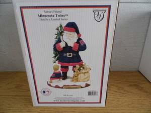 lot 79 image: MN Twins Santas Friend