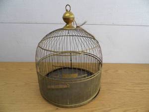 lot 91 image: Birdcage