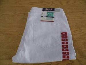 lot 105 image: Sevin Jeans