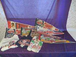 lot 18 image: Miscellaneous Minnesota Twins Items